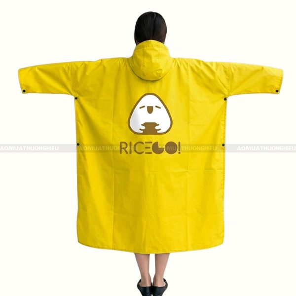 Đặt áo mưa in logo giá rẻ 2