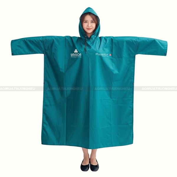 Xưởng may áo mưa theo yêu cầu 1